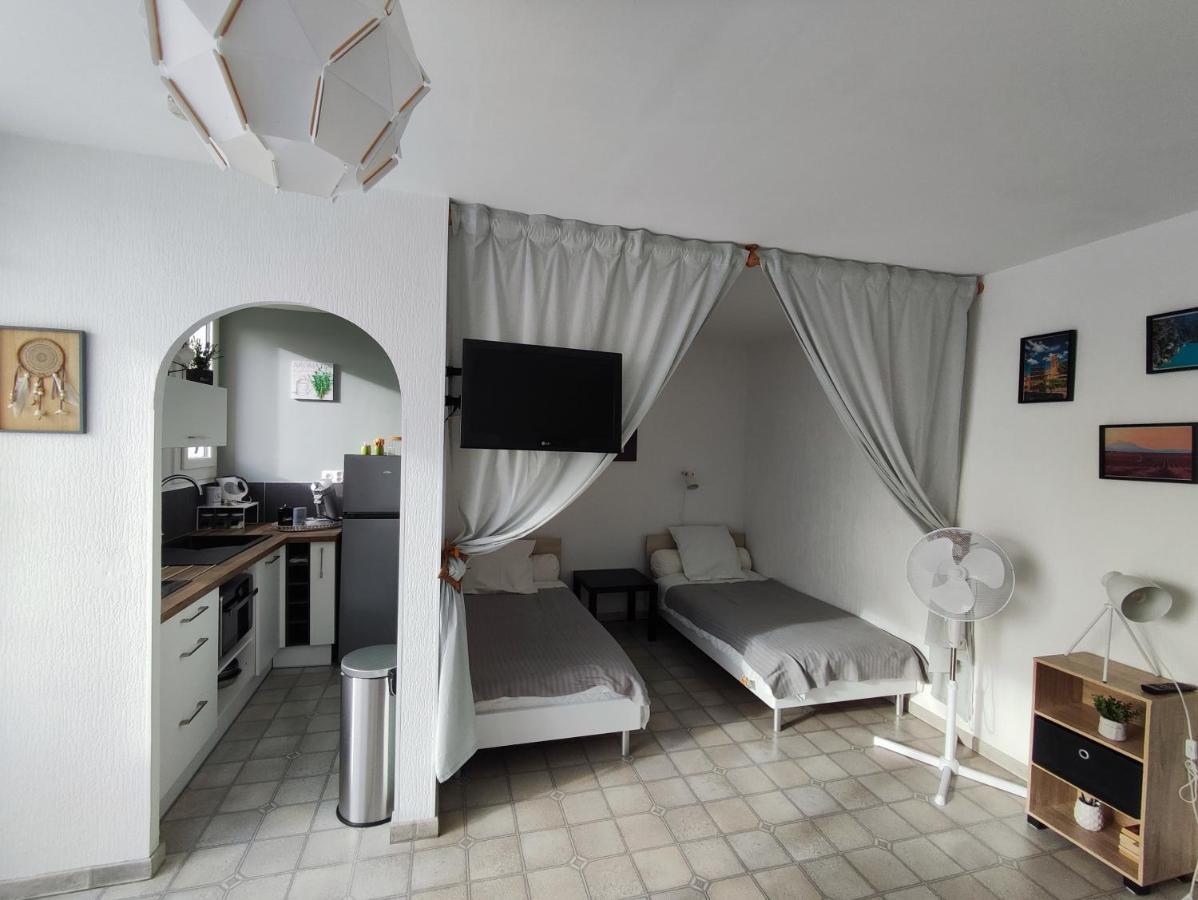 Studio Meuble Classe 2 Etoiles - 30M² Gréoux-les-Bains Zewnętrze zdjęcie